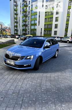 Универсал Skoda Octavia 2017 в Ивано-Франковске