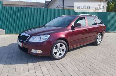 Универсал Skoda Octavia 2010 в Луцке