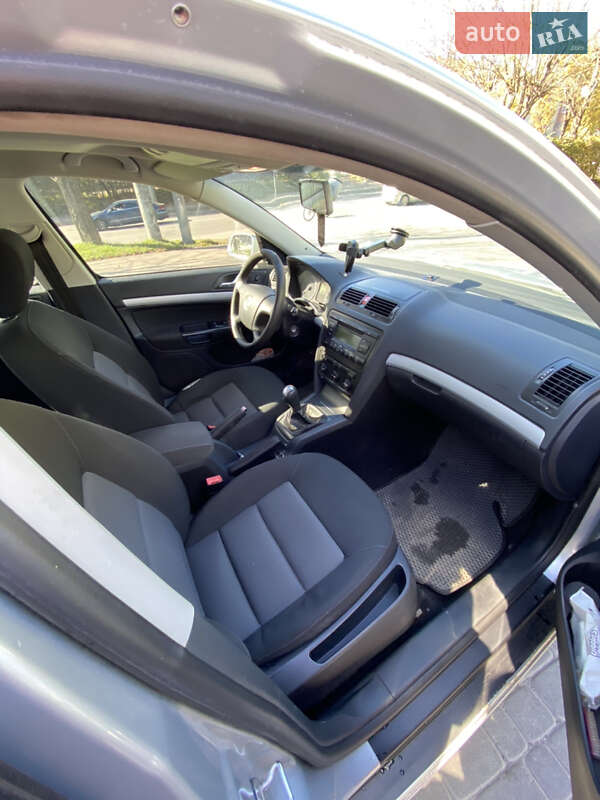 Ліфтбек Skoda Octavia 2008 в Рава-Руській