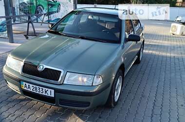 Лифтбек Skoda Octavia 2003 в Черновцах