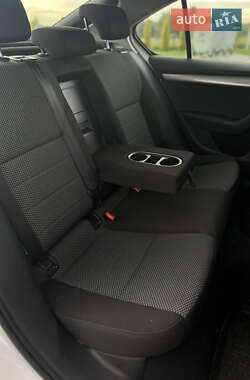 Лифтбек Skoda Octavia 2014 в 