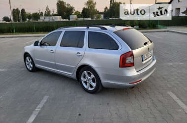 Универсал Skoda Octavia 2013 в Староконстантинове