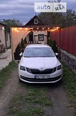 Универсал Skoda Octavia 2017 в Хмельницком