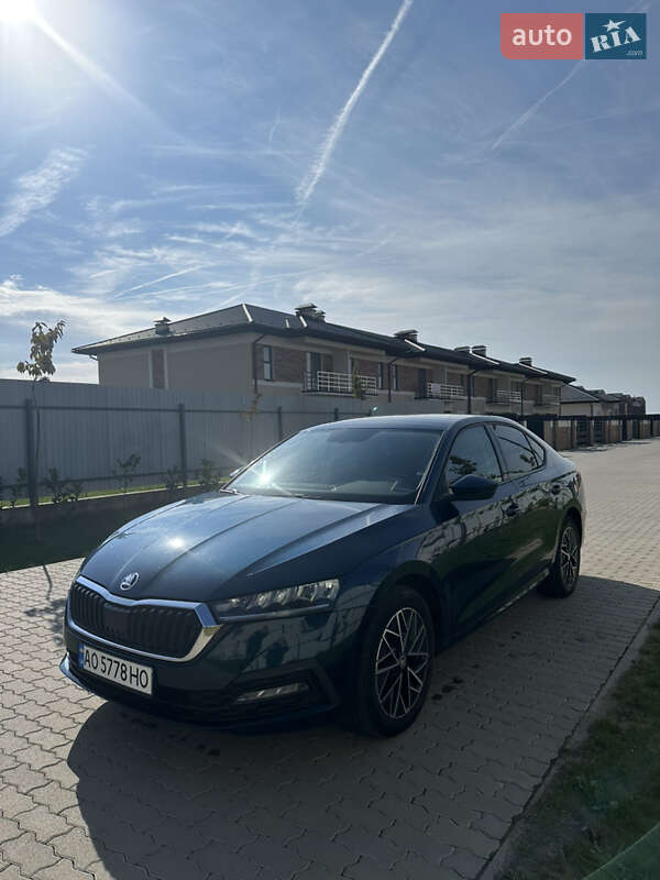 Ліфтбек Skoda Octavia 2020 в Ужгороді