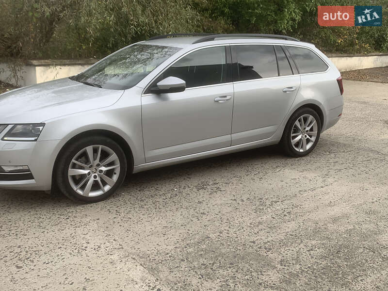 Універсал Skoda Octavia 2018 в Сваляві