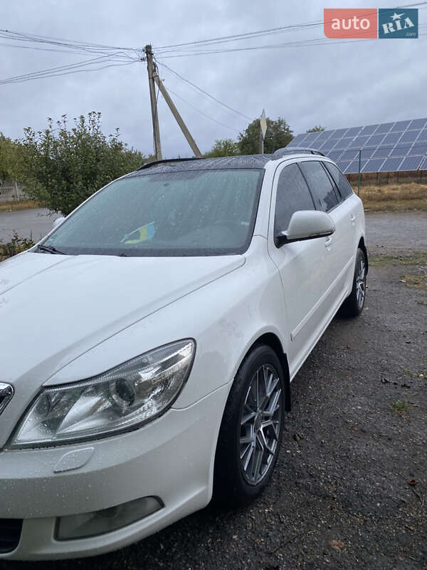 Универсал Skoda Octavia 2010 в Кропивницком фото 3 Универсал Skoda Octavia 2010 в Кропивницком
