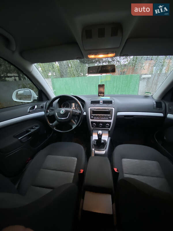 Универсал Skoda Octavia 2010 в Кропивницком фото 11 Универсал Skoda Octavia 2010 в Кропивницком