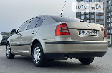 Лифтбек Skoda Octavia 2004 в Житомире