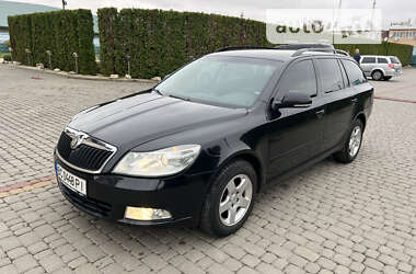 Универсал Skoda Octavia 2010 в Новой Ушице