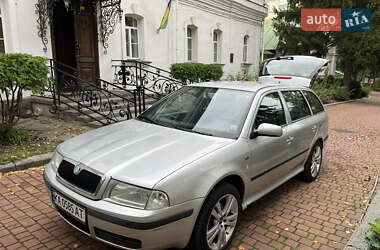 Универсал Skoda Octavia 2001 в 