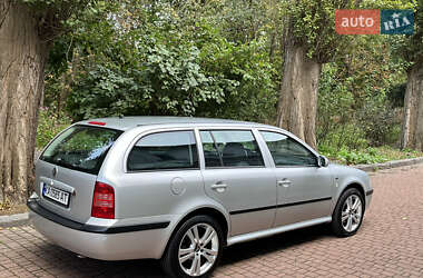 Универсал Skoda Octavia 2001 в 