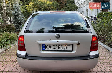 Универсал Skoda Octavia 2001 в 