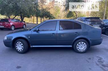 Лифтбек Skoda Octavia 2006 в Киеве