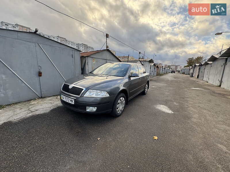 Лифтбек Skoda Octavia 2006 в Киеве