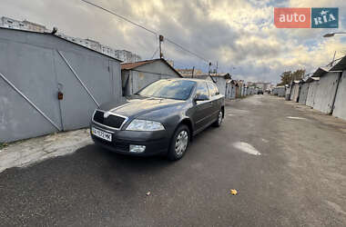 Лифтбек Skoda Octavia 2006 в Киеве