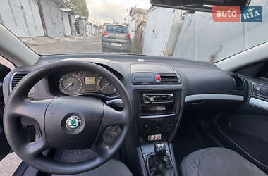 Лифтбек Skoda Octavia 2006 в Киеве