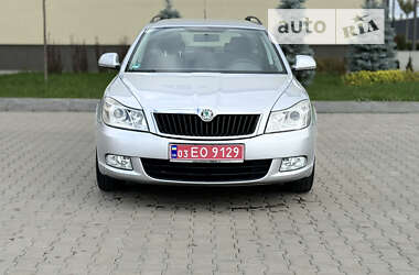 Універсал Skoda Octavia 2009 в Луцьку