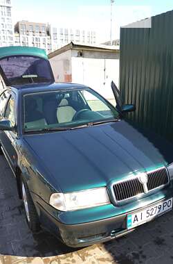 Лифтбек Skoda Octavia 1998 в Киеве