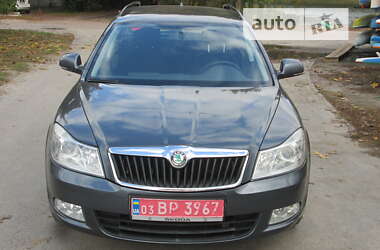 Універсал Skoda Octavia 2010 в Чернігові