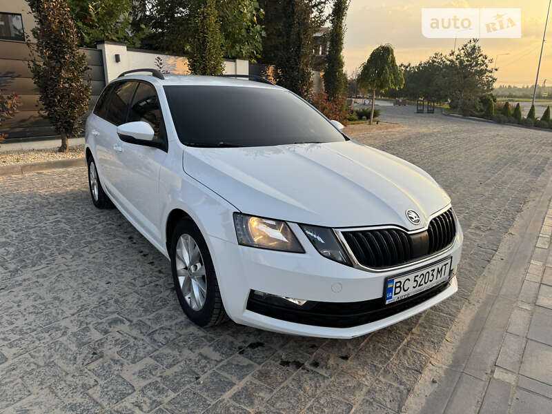 Универсал Skoda Octavia 2017 в Львове