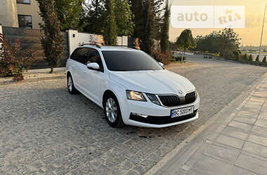 Универсал Skoda Octavia 2017 в Львове