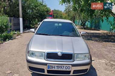 Лифтбек Skoda Octavia 2002 в 