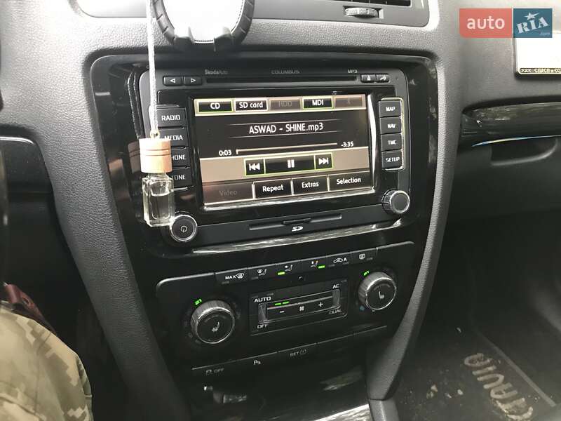 Універсал Skoda Octavia 2011 в Черкасах