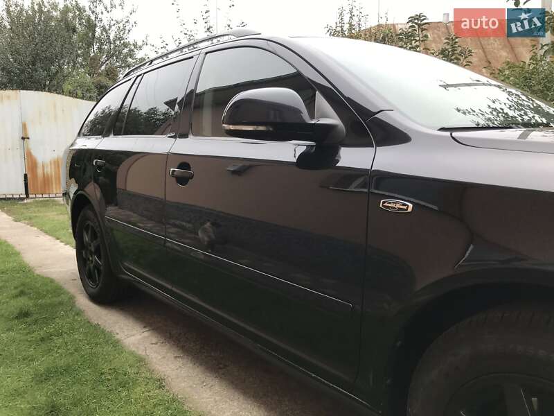 Універсал Skoda Octavia 2011 в Черкасах