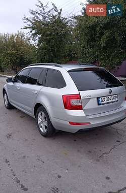 Универсал Skoda Octavia 2013 в Зачепиловке