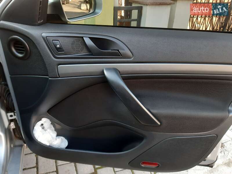 Універсал Skoda Octavia 2011 в Чернівцях