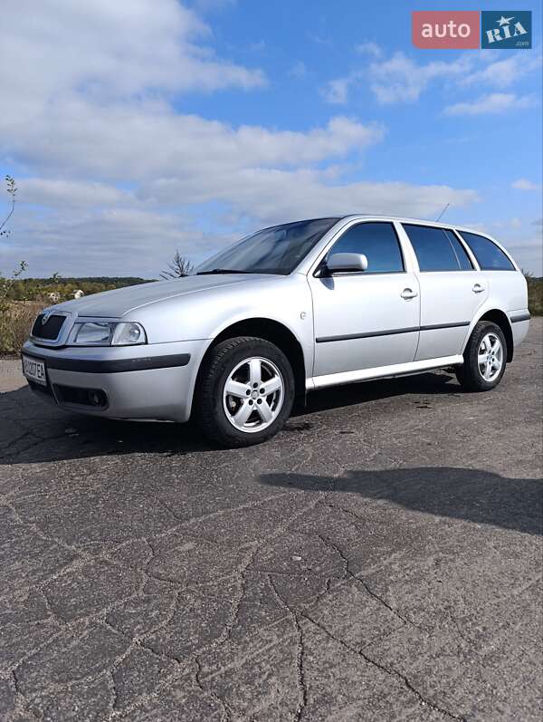 Універсал Skoda Octavia 2002 в Бару