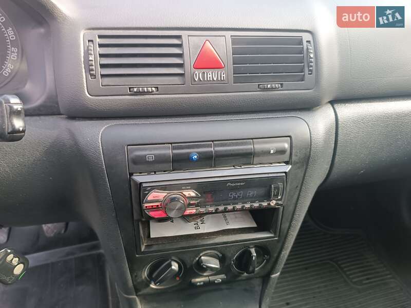 Лифтбек Skoda Octavia 2005 в Николаеве