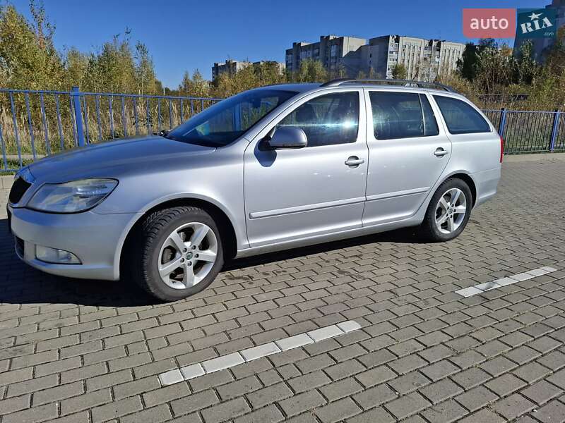 Універсал Skoda Octavia 2011 в Дрогобичі