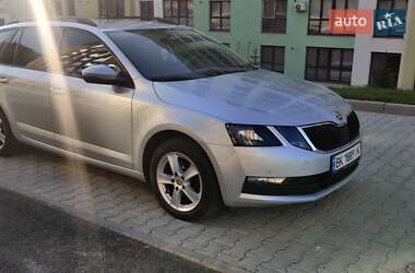 Универсал Skoda Octavia 2017 в Ровно