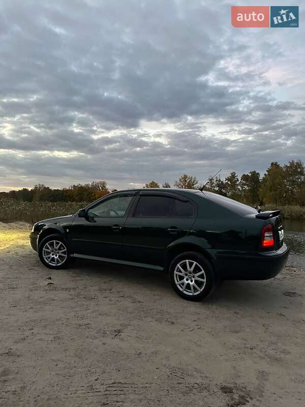 Лифтбек Skoda Octavia 2002 в Харькове