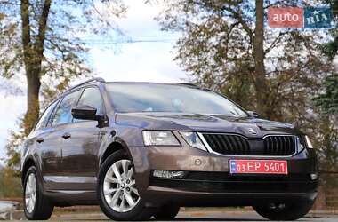 Універсал Skoda Octavia 2019 в Дрогобичі