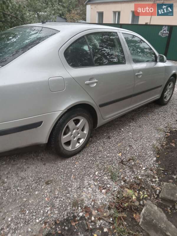 Універсал Skoda Octavia 2004 в Дніпрі