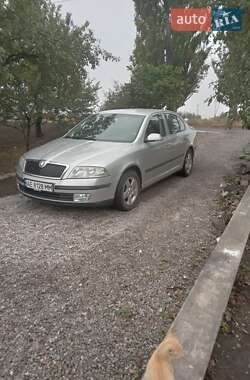 Універсал Skoda Octavia 2004 в Дніпрі