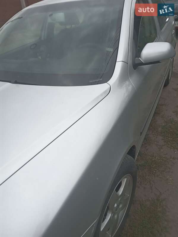 Універсал Skoda Octavia 2004 в Дніпрі