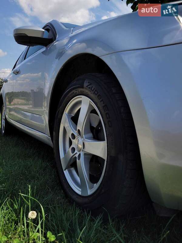 Універсал Skoda Octavia 2015 в Іваничах