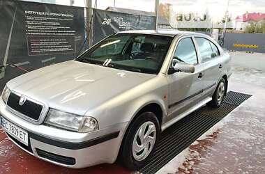 Ліфтбек Skoda Octavia 1998 в Городку