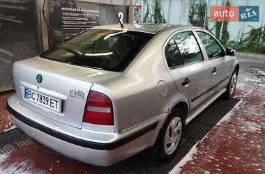 Лифтбек Skoda Octavia 1998 в Городке