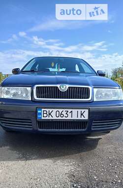 Ліфтбек Skoda Octavia 2000 в Рівному