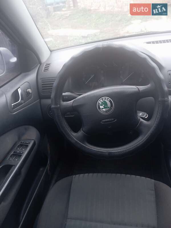 Ліфтбек Skoda Octavia 2006 в Чернігові