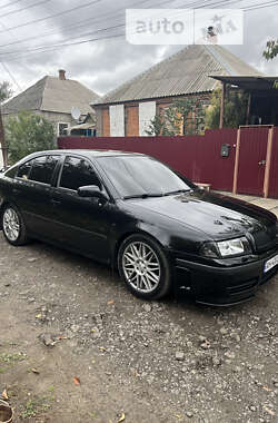 Лифтбек Skoda Octavia 2004 в Краматорске