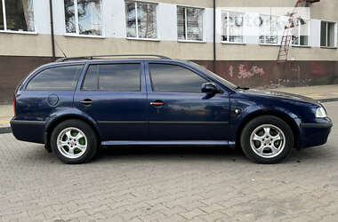 Универсал Skoda Octavia 2001 в Звягеле