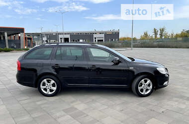 Універсал Skoda Octavia 2011 в Харкові