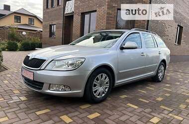 Універсал Skoda Octavia 2010 в Луцьку