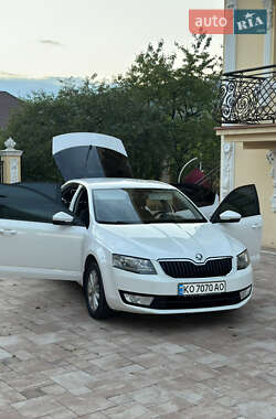 Лифтбек Skoda Octavia 2013 в Ужгороде