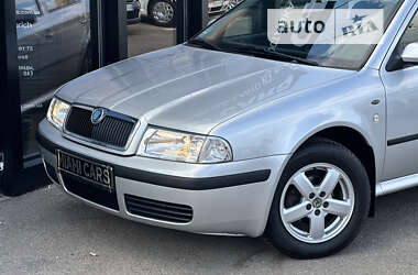 Ліфтбек Skoda Octavia 2003 в Харкові